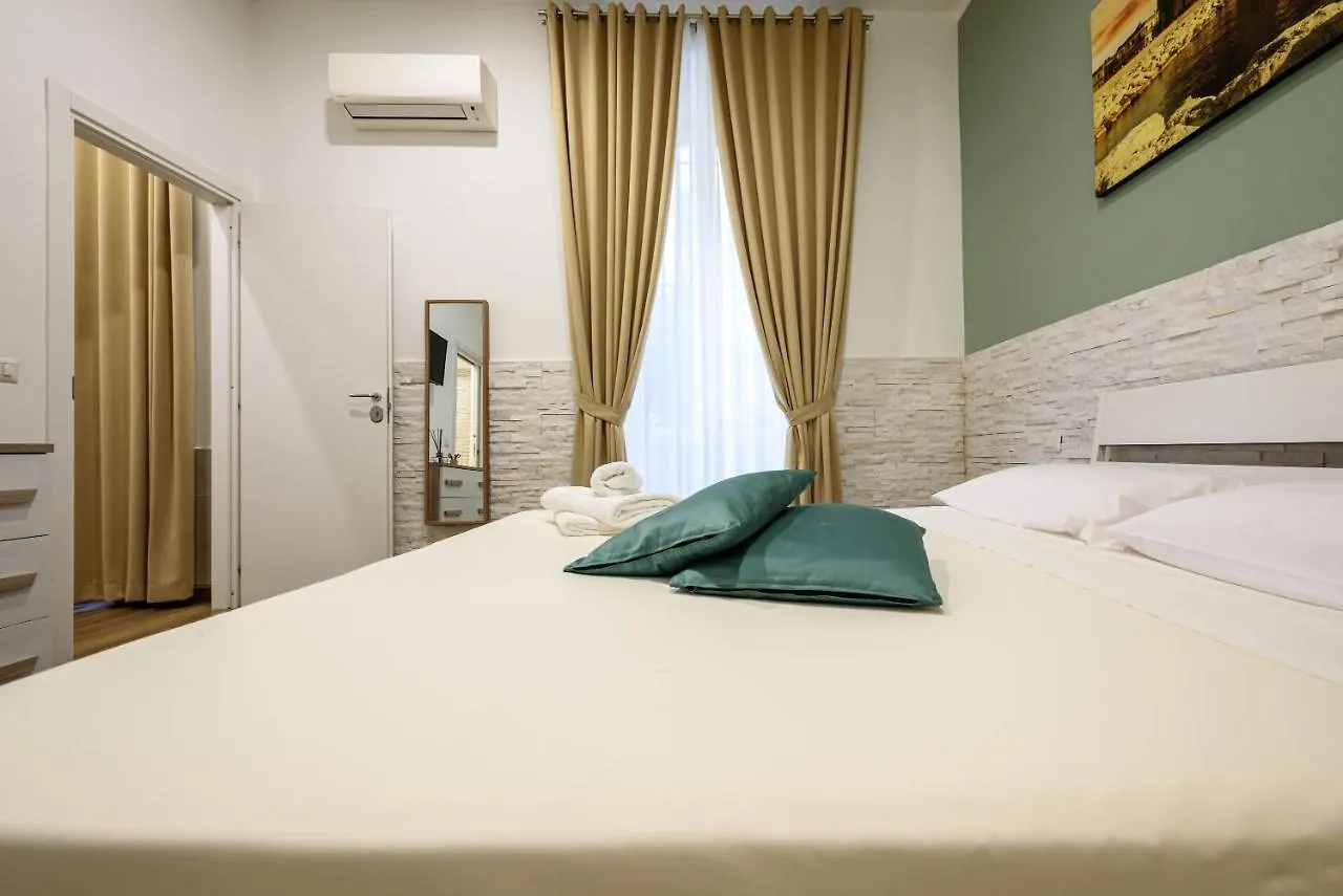 Appartement Piazza Garibaldi 118 à Naples