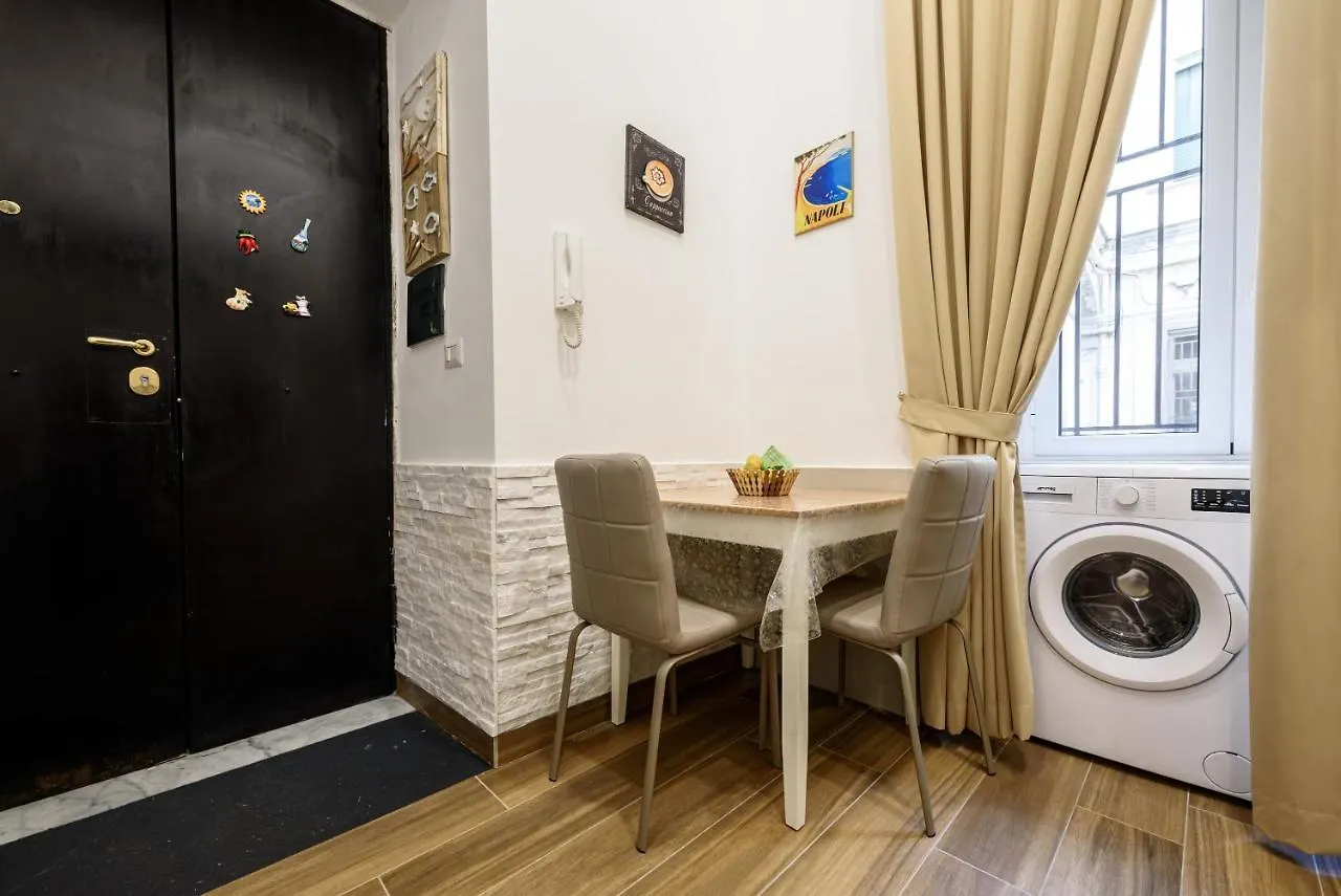 Piazza Garibaldi 118 Apartment Naples