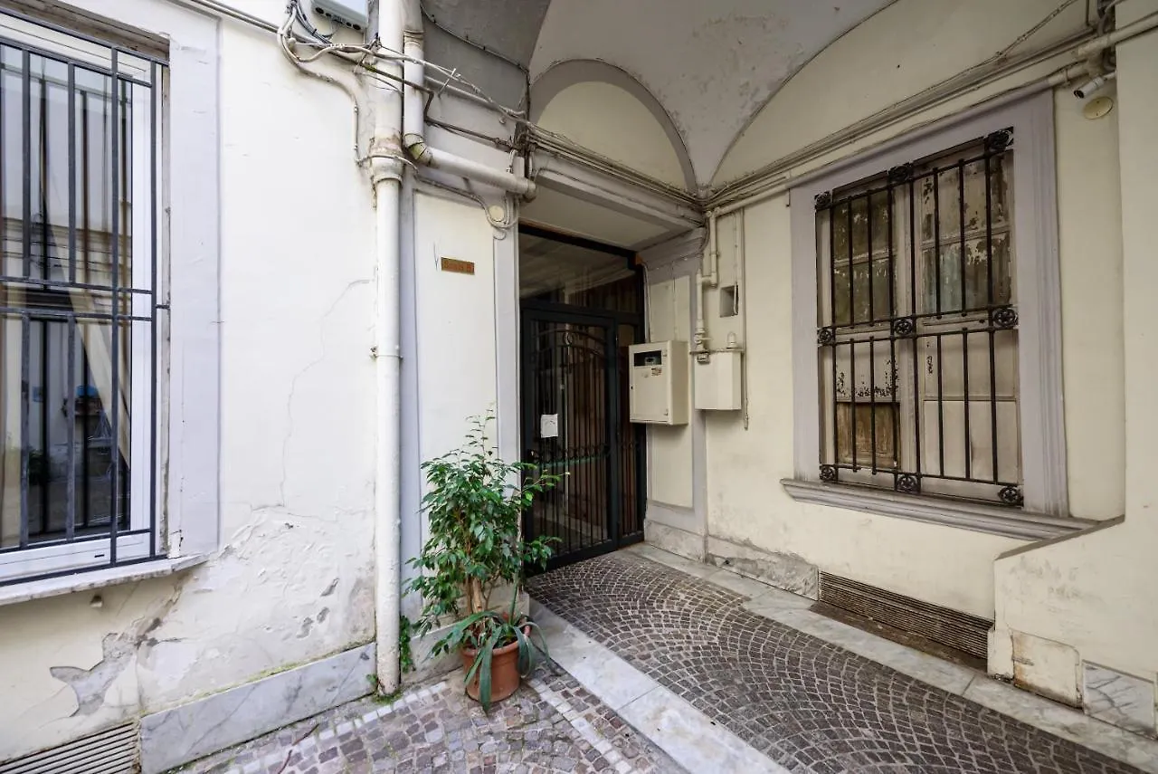 Piazza Garibaldi 118 Apartment Naples
